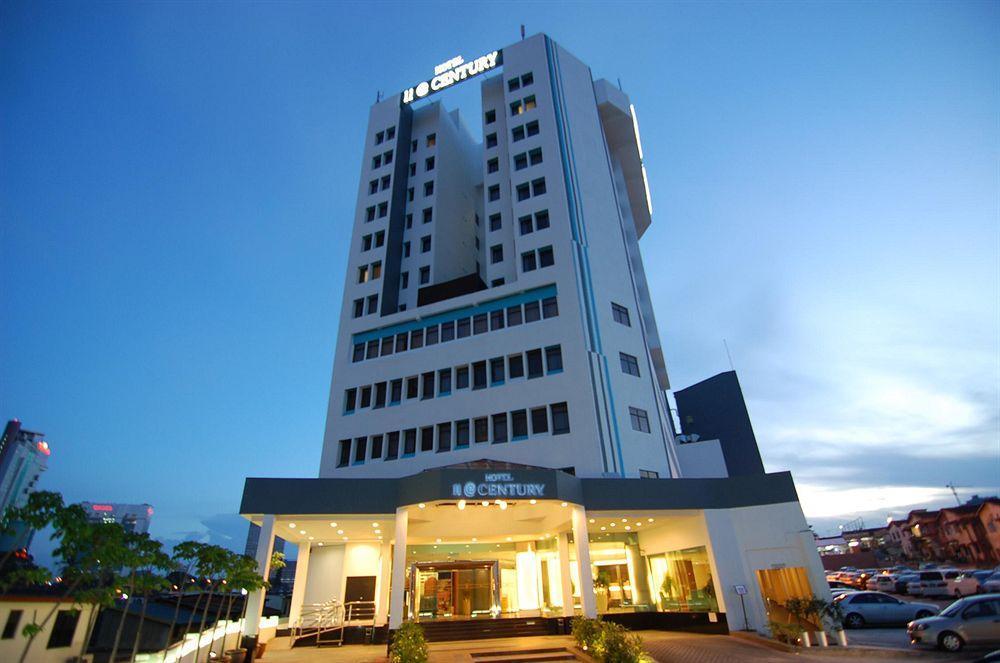 11@Century Hotel جوهر بهرو المظهر الخارجي الصورة